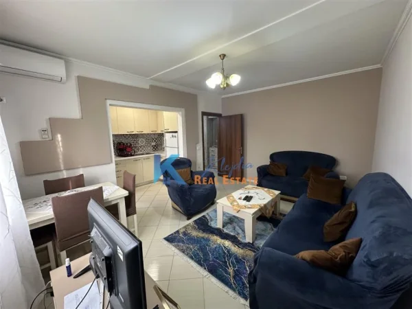 Tirane, jepet me qera apartament 1+1 Kati 2, 65 m² 400 € (Rruga e Dibres, afer Shkolles se Bashkuar)