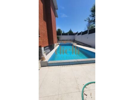 Tirane, jepet me qera Vile 3 Katshe Kati 4, 650 m² 