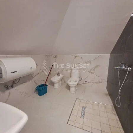 Tirane, jepet me qera apartament 1+1 Kati 2, 64 m² 350 € 