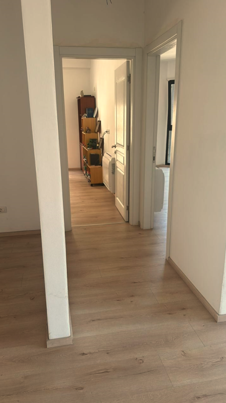 Tirane, jepet me qera zyre Kati 6, 92 m² 750 € (Rruga Panorama)