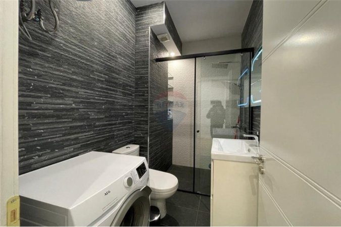 Tirane, jepet me qera apartament 1+1+Aneks+Ballkon Kati 3, 55 m² 550 € (Kopshti Botanik)