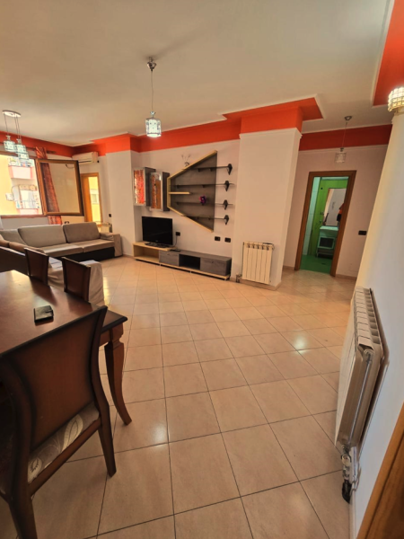 Tirane, shes apartament 3+1+Ballkon Kati 5, 141 m² 165.000 € (Astir)