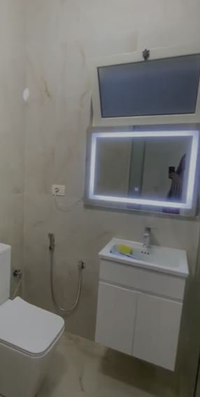Tirane, jepet me qera apartament 3+1 Kati 2, 160 m² 500 € (Shkoze)