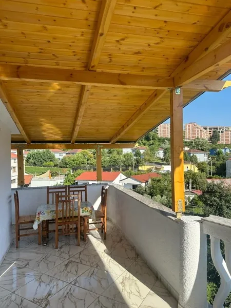 Shqiperi, jepet me qera garsonier 1+1 Kati 4, 45 m² 200 € (Haki shehu)