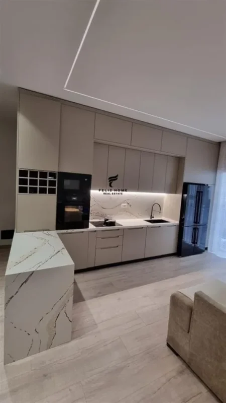 Tirane, shitet ambjent biznesi Kati 1, 100 m² 430.000 € (LIQENI ARTIFICIAL)