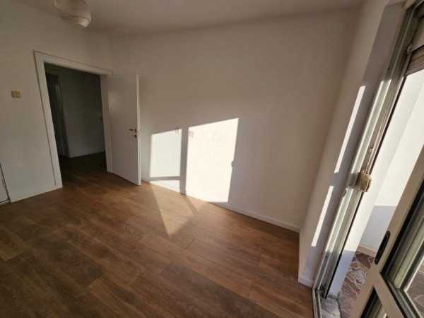 Tirane, jepet me qera apartament 2+1 Kati 4, 78 m² 400 € (Myslym Shyri)
