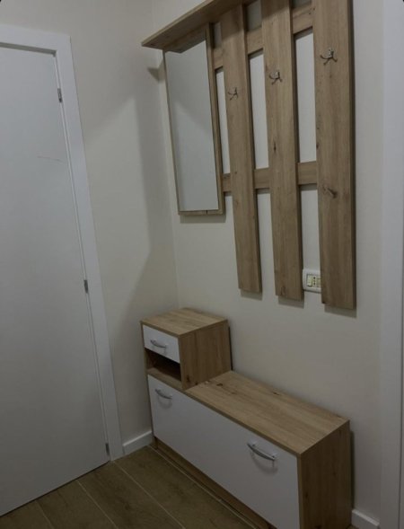 Tirane, jepet me qera apartament 1+1 Kati 2, 70 m² 450 € (Ish Restorant Durresit)