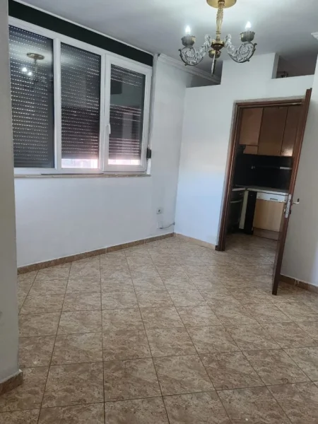Tirane, shitet apartament 2+1 Kati 3, 102 m² 112.000 € (Yzberisht)