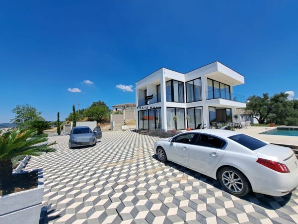 Tirane, jepet me qera apartament 5+1 Kati 2, 3.250 m² 7.000 € (VORE)