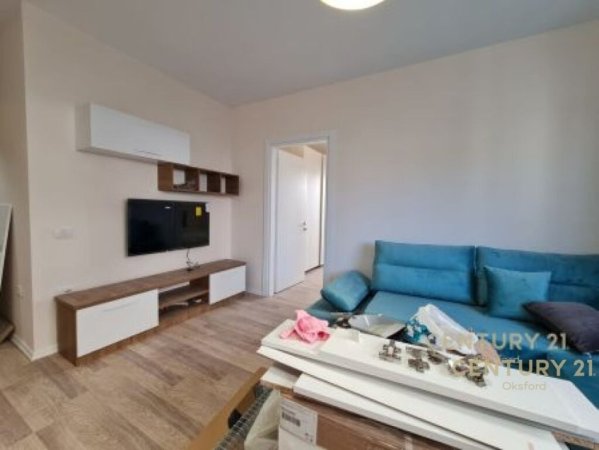 Tirane, shitet apartament 1+1 Kati 2, 62 m² 133.000 € (liqeni i thate)