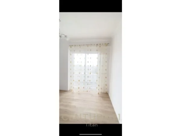 Tirane, shitet apartament 2+1 Kati 2, 83 m² 96.000 € (fresk)