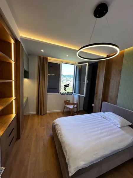 Tirane, jepet me qera apartament 2 Katshe Kati 2, 240 m² 2.000 € (LIQENI ARTIFICIAL)