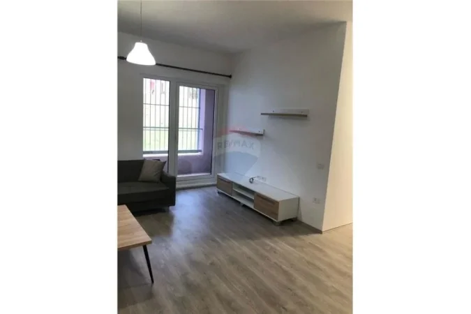Tirane, jepet me qera apartament 1+1 Kati 3, 90 m² 450 € (Kompleksi Mangalem)
