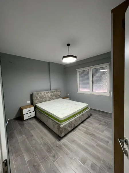Tirane, jepet me qera apartament 2+1 Kati 2, 100 m² 500 € (Astir)