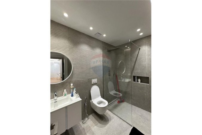 Tirane, shitet apartament 2+1 Kati 2, 100 m² 250.000 € (TEG)