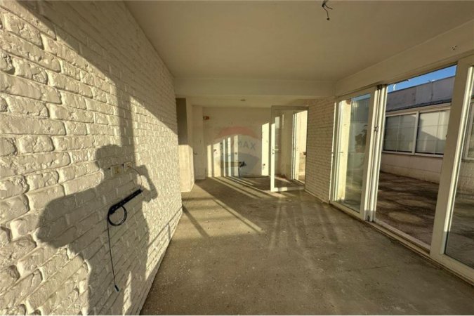 Tirane, shitet apartament 1+1+Aneks+Ballkon , 103 m² 109.000 € (Rruga Bedri Karapici)