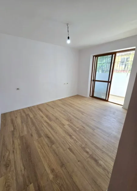 Tirane, shitet apartament 2+1 Kati 1, 81 m² 138.000 € (Ali Dem)