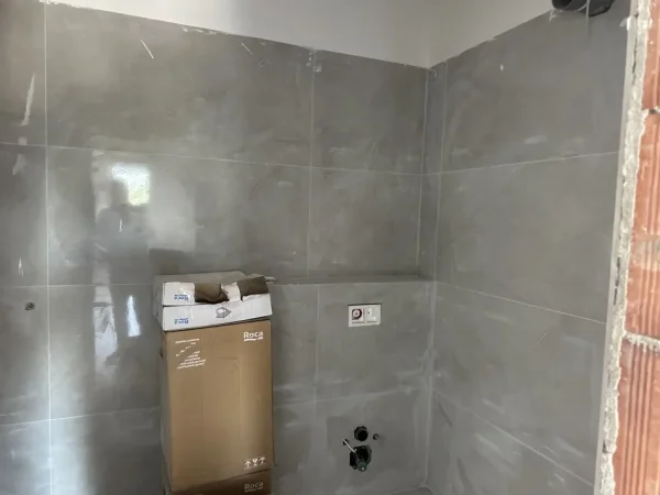 Tirane, shitet apartament 3+1+Ballkon Kati 3, 123 m² 189.000 € (xhammlik)