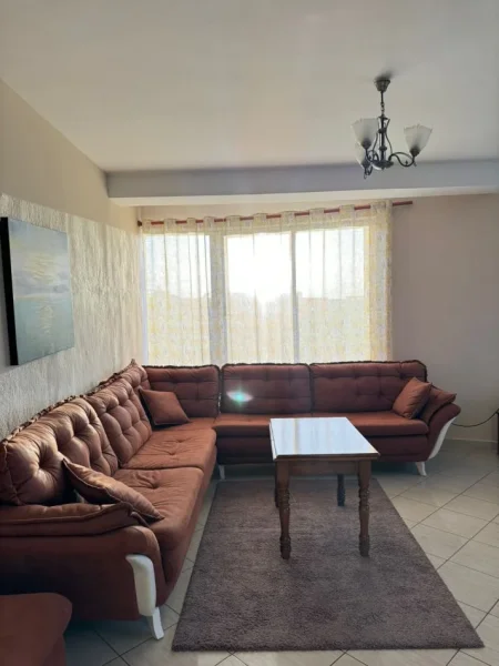 Tirane, jepet me qera apartament 2+1+Ballkon Kati 7, 95 m² 400 € (astir . prane wellit)
