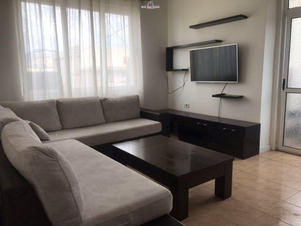 Tirane, jepet me qera apartament 2+1 Kati 4, 75 m² 550 € (rruga e durresit)