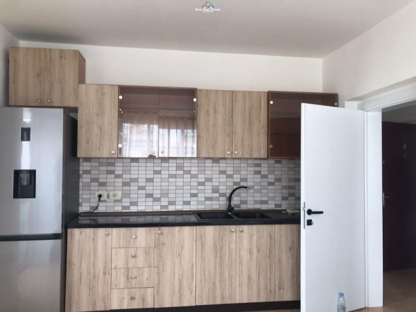 Tirane, jepet me qera apartament 2+1 Kati 4, 75 m² 550 € (rruga e durresit)