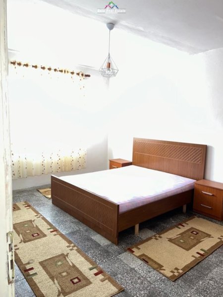 Tirane, jepet me qera apartament 2+1 Kati 4, 84 m² 400 € (ali demi)
