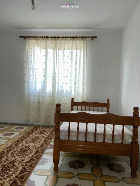 Tirane, jepet me qera apartament 2+1 Kati 4, 84 m² 400 € (ali demi)