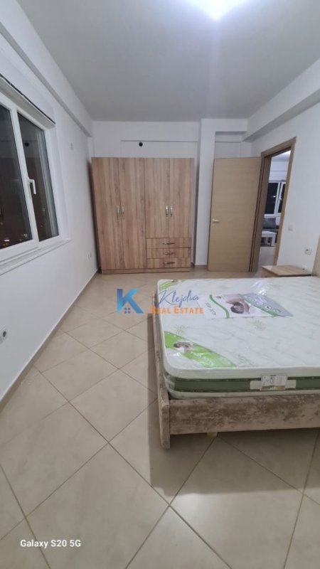 Tirane, jap me qera apartament 2+1+Ballkon Kati 3, 91 m² 500 € (Te Liqeni i Thate, kompleksi Fz Construction)