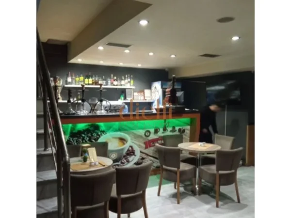 Tirane, shitet , 260 m² 270.000 € 