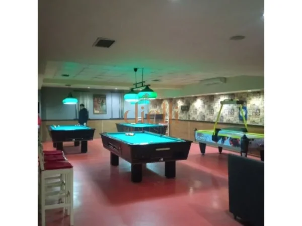 Tirane, shitet , 260 m² 270.000 € 