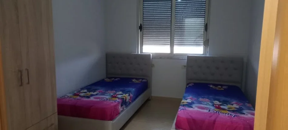 Tirane, jepet me qera apartament 2+1+Ballkon Kati 8, 75 m² 400 € (astir , prane vila L1)