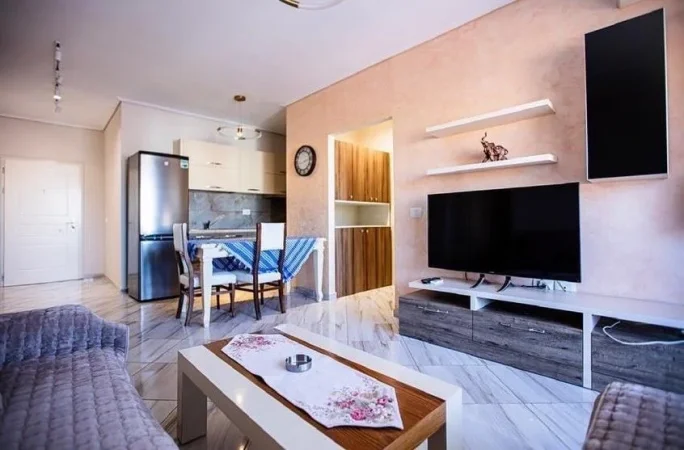 Tirane, jepet me qera apartament 2+1 Kati 9, 100 m² 700 € (myslym shyri)