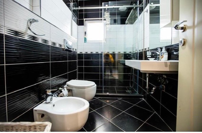 Tirane, jepet me qera apartament 2+1 Kati 9, 100 m² 700 € (myslym shyri)