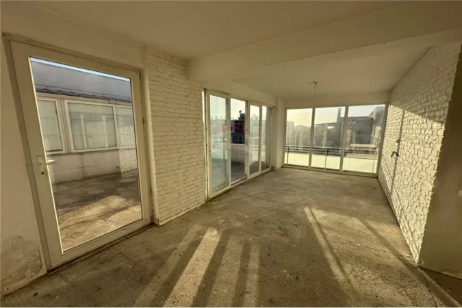 Tirane, shitet apartament 1+1 , 103 m² 109.000 € (Amerikan 3)