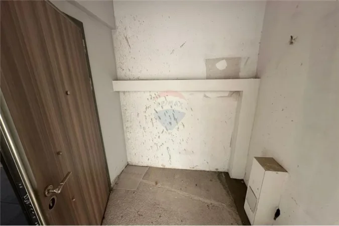 Tirane, shitet apartament 1+1 , 103 m² 109.000 € (Amerikan 3)