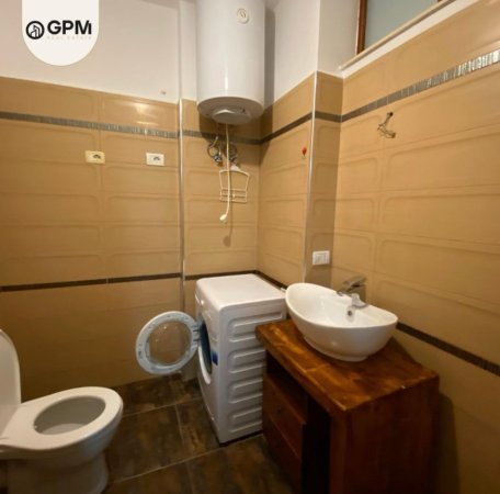 Tirane, jepet me qera apartament 2+1 Kati 3, 114 m² 450 € (Yzberisht)