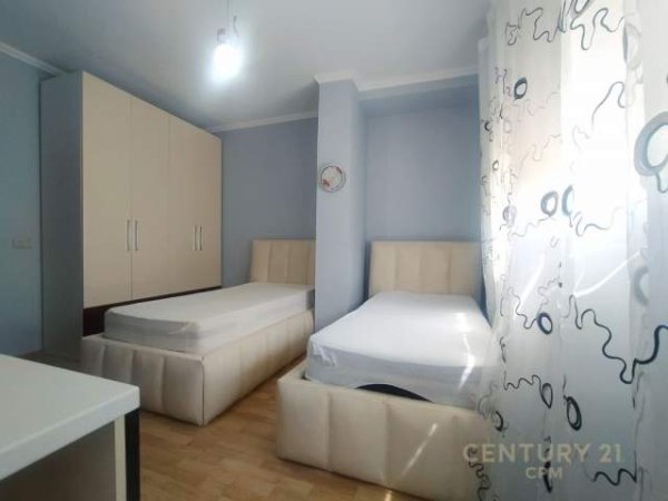 Jepet me qira apartament 2+1  te Rruga e Elbasanit, Kati 3, 95 m², 500 Euro