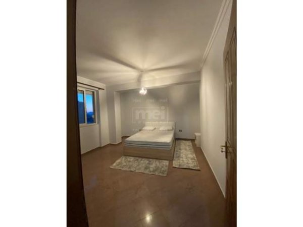 Tirane, jepet me qera apartament 2+1+BLK 95 m² 700 Euro (Zogu i Zi)