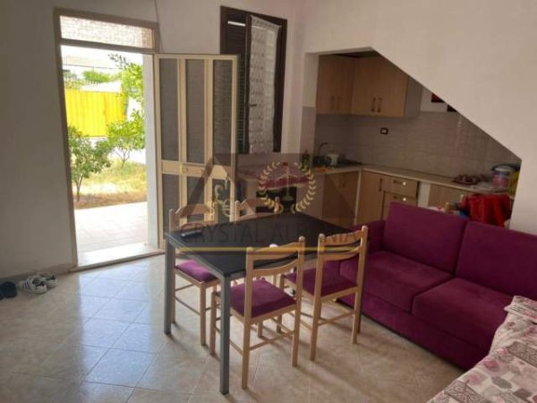Tirane, shitet shtepi 2 Katshe Kati 2, 250 m² 180.000 Euro