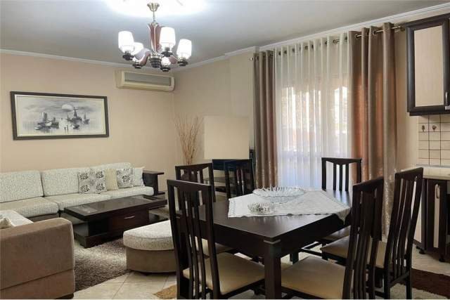Tirane, jepet me qera apartament 2+1 Kati 2, 95 m² 450 Euro (Laprakë)