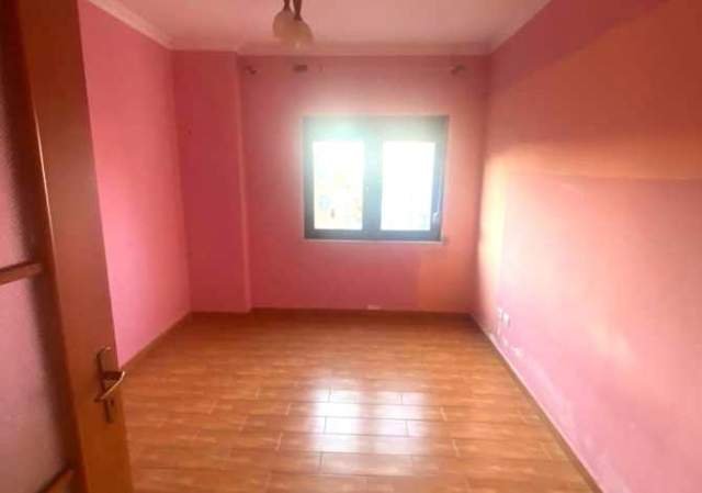 Tirane, shitet apartament 2+1+BLK Kati 4, 98 m² 130.000 Euro (Rruga Sali Butka)