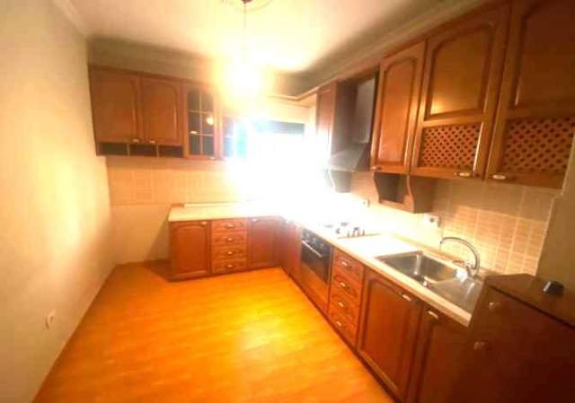 Tirane, shitet apartament 2+1+BLK Kati 4, 98 m² 130.000 Euro (Rruga Sali Butka)