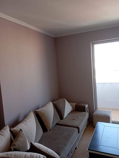 Tirane, jepet me qera apartament 2+1+BLK Kati 3, 90 m² 40.000 Leke (rruga 5 maji)