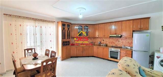 Tirane, jepet me qera apartament 2+1+BLK Kati 5, 85 m² 350 Euro (Rruga Dritan Hoxha)