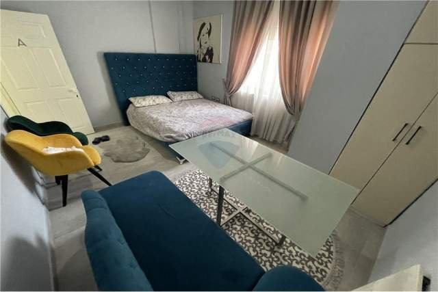 Tirane, jepet me qera apartament 2+1 Kati 3, 105 m² 450 Euro (rruga ferit xhajko)