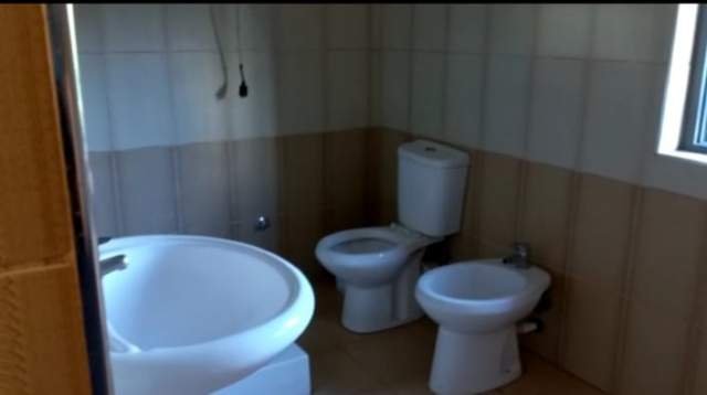 Tirane, jepet me qera apartament 2+1+BLK Kati 2, 80 m² 40.000 Leke (veli dedi)