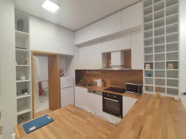 Tirane, shitet apartament duplex 2+1 Kati 1, 103 m² 145.000 Euro (kodra e diellit 1)
