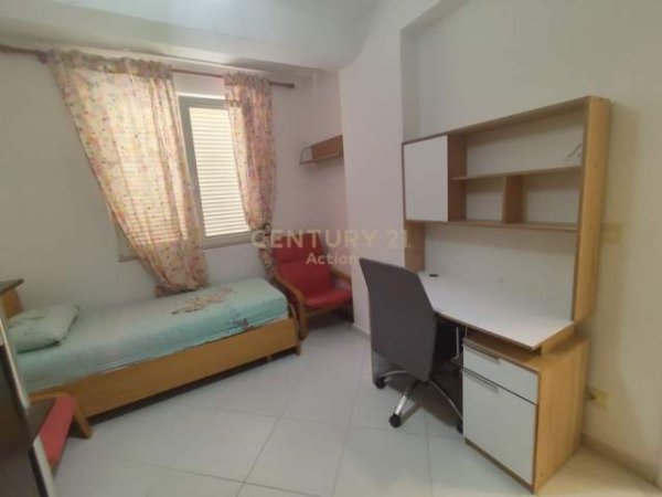 Tirane, shitet apartament duplex 2+1 Kati 1, 103 m² 145.000 Euro (kodra e diellit 1)
