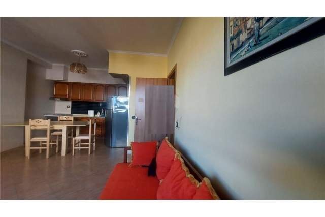 Tirane, jepet me qera apartament 3+1 Kati 6, 115 m² 430 Euro (kodra e diellit)