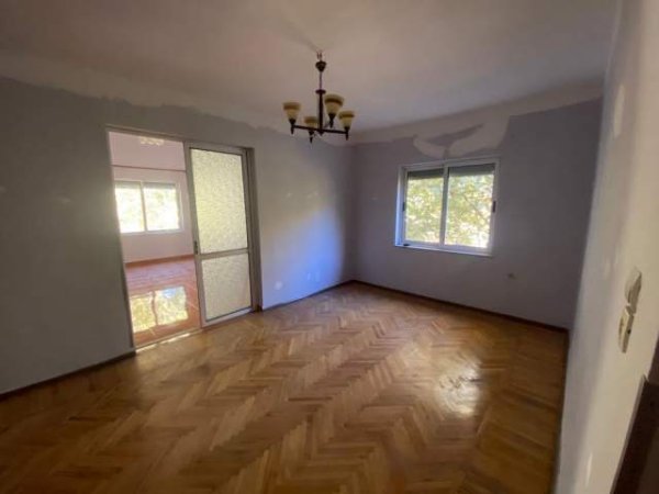 Tirane, shitet apartament 2+1+A+BLK Kati 4, 89 m² 130.000 Euro (Rruga Myslym Shyri)